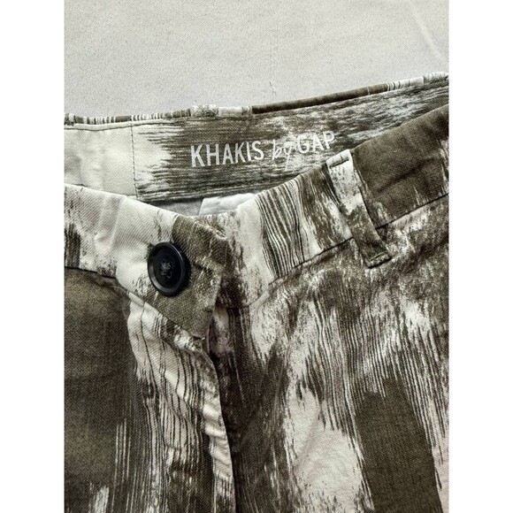 Khakis by Gap Summer Shorts Size 2 Green White Chino Girlfriend Cuffed Casual - Picture 2 of 6